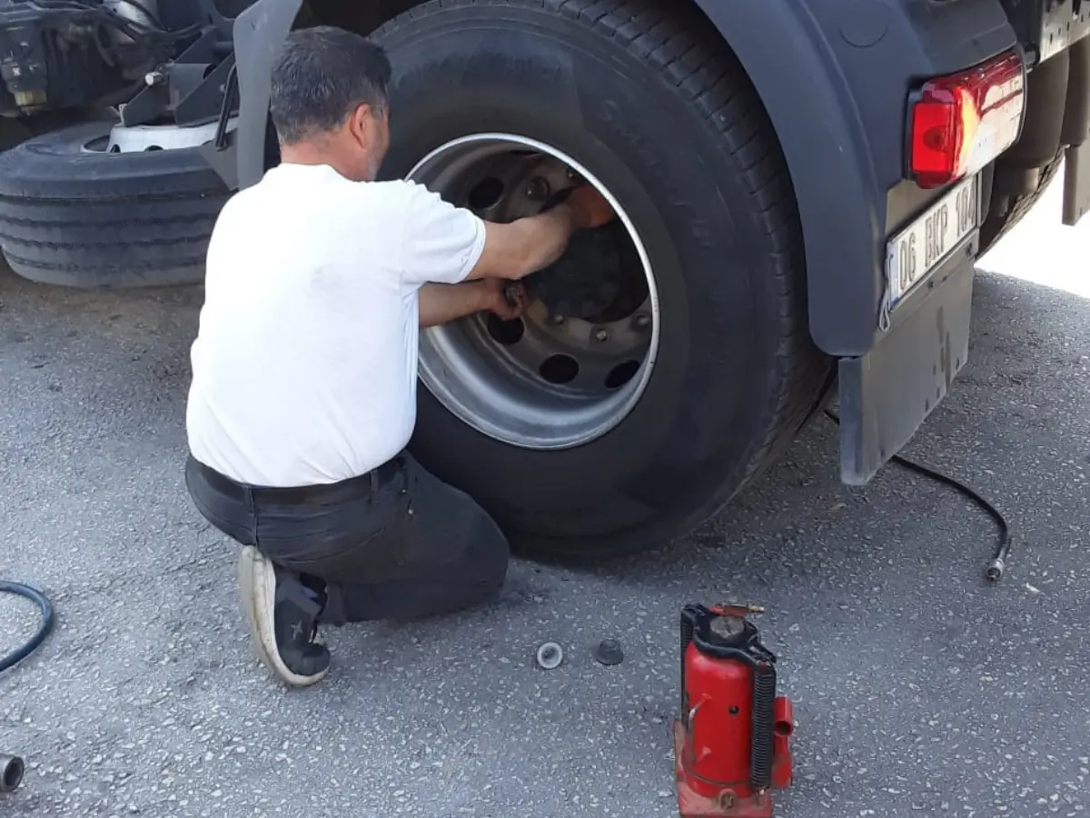 Suşehri Oto Lastikçi