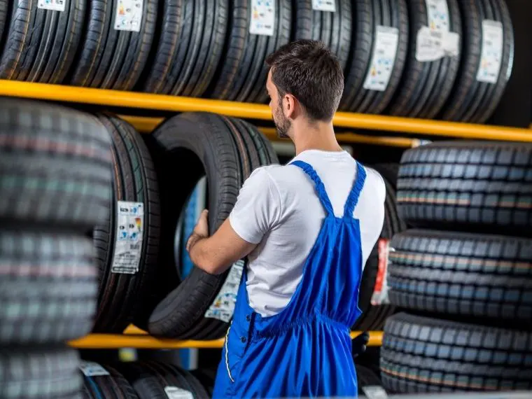 Suşehri Oto Lastikçi